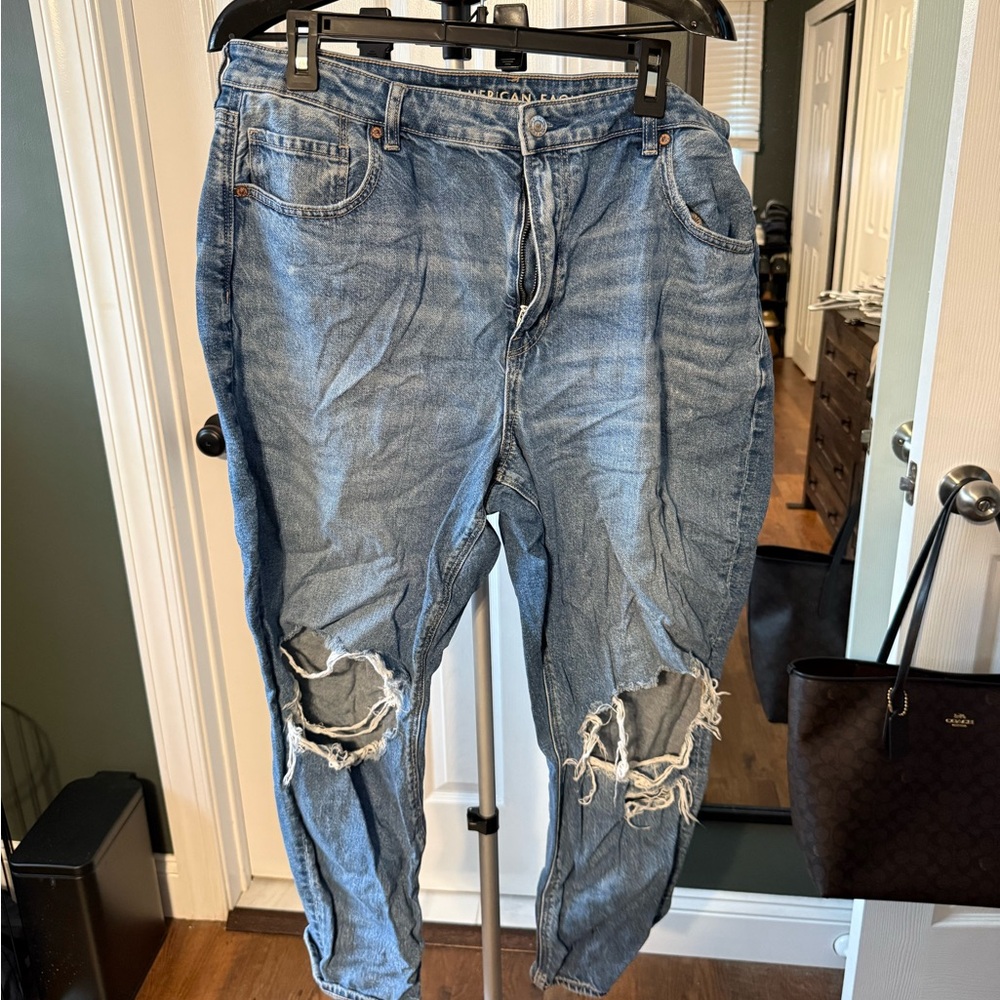 American Eagle Outfitters Women's Distressed Blue Jeans